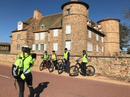 Balade à vélo électrique ... la boucle des châteaux