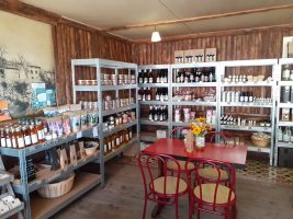 Salon de thé et boutique de produits du terroir