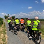 © Balade à vélo électrique ... les villages médiévaux - OT Forez-Est