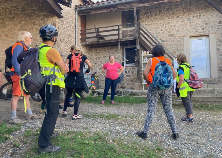 © Balade gourmande à vélo électrique en Terre de Tisseurs - OT Forez-Est