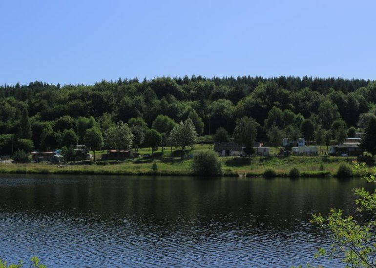 © Le Mergnécois Municipal Campsite - AM - OT Loire Forez