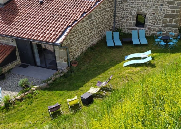 © Ma Boutique-Hotel - La Bâtisseaux Lanternes - La Bâtisse aux Lanternes - Gîtes de Charme à St Bonnet le Château (42)