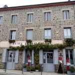 © Restaurant Le Dolmen –  Traditionelle Küche (und Hotel) - restaurant  Le Dolmen chambres d'hôtes à Luriecq 42380