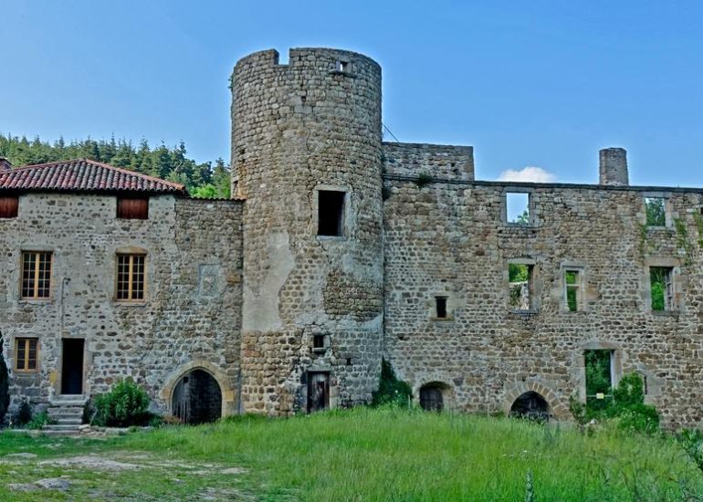 © Château du Rousset - visite guidée_Margerie-Chantagret - Mireille Busseuil - GRAL