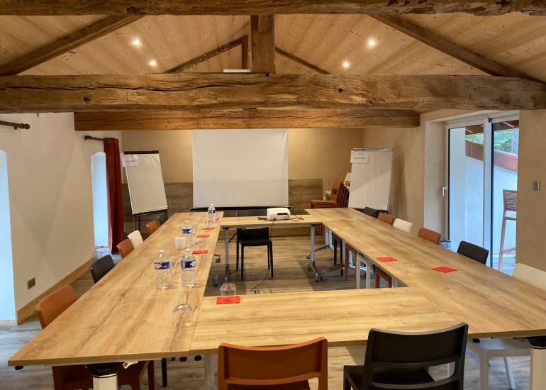 © Salles de séminaire - Cottage du Parc_Chambéon - OTFE