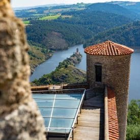 Top 10 - Les Gorges de la Loire, vue depuis la tour du Château d'Essalois